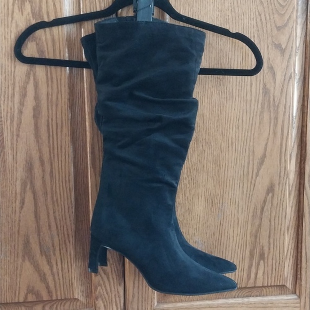 Chic Glam Indie Boho Faux Suede NWT Women's‎ Sz 8 Slouch Boots Kitten Heel Black